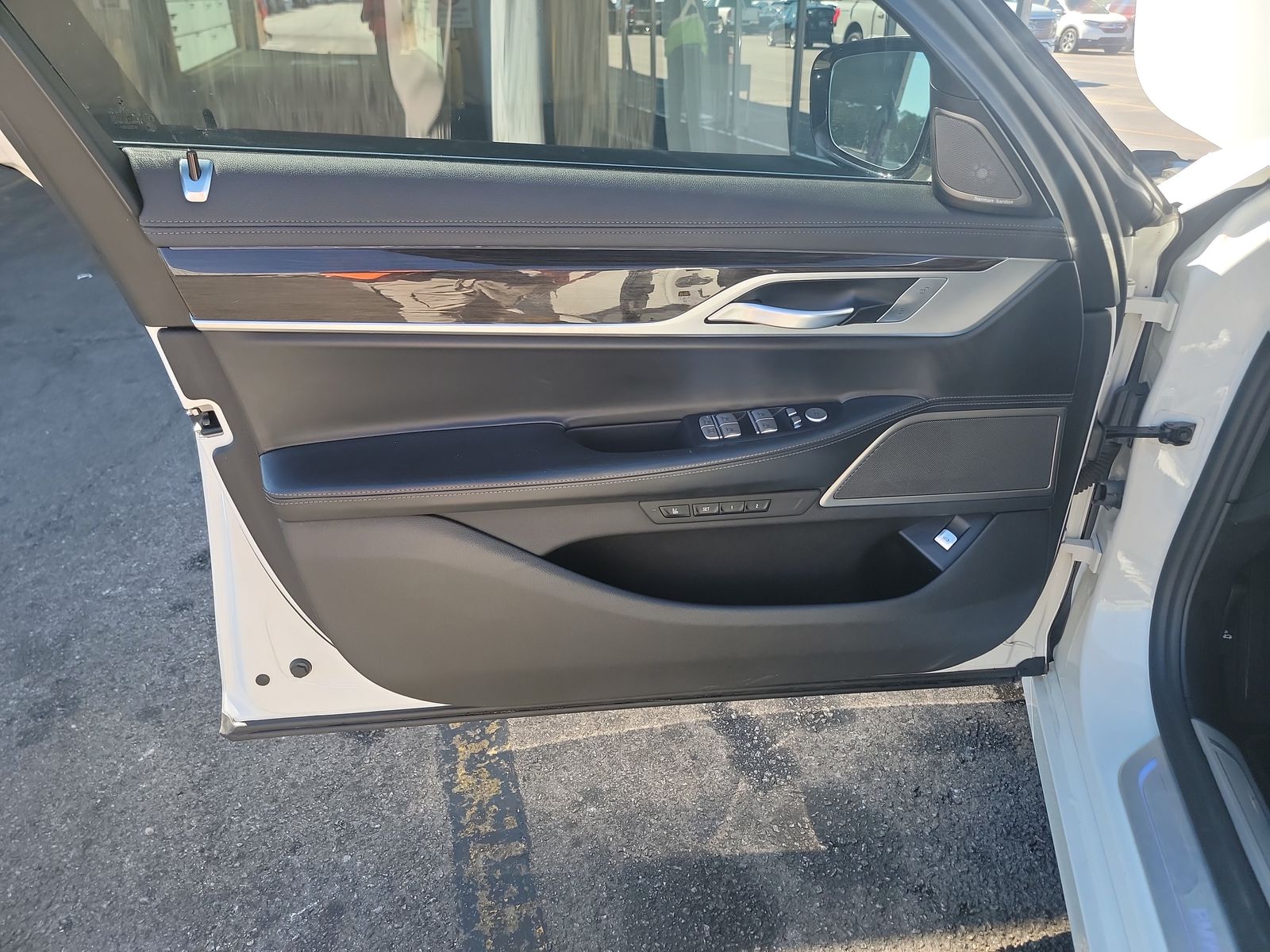 2022 BMW 7 Series 740i xDrive AWD