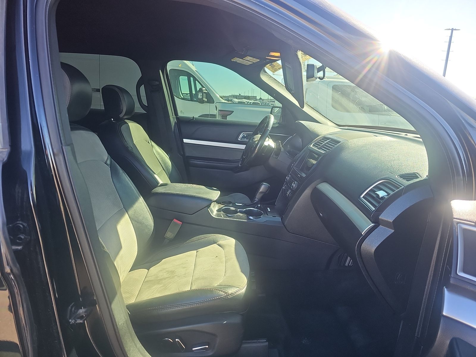 2017 Ford Explorer XLT FWD