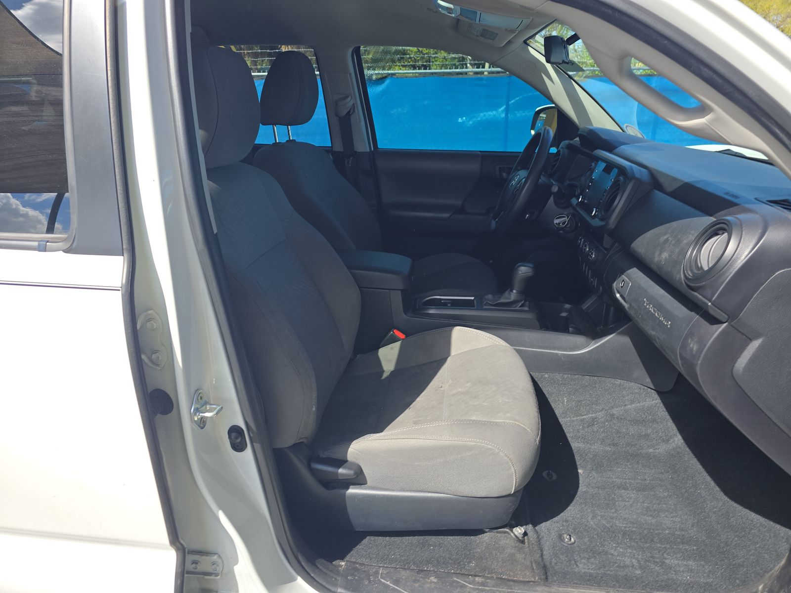 2022 Toyota Tacoma SR RWD