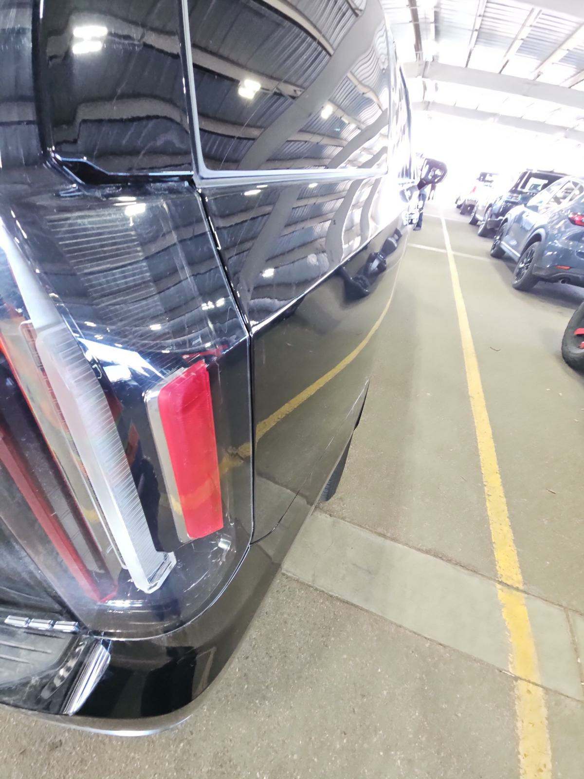 2024 Cadillac Escalade ESV Premium Luxury Platinum AWD