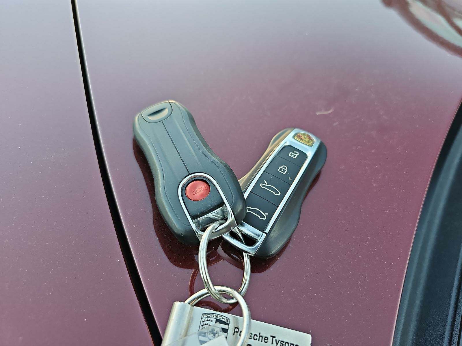 2022 Porsche Taycan Base RWD