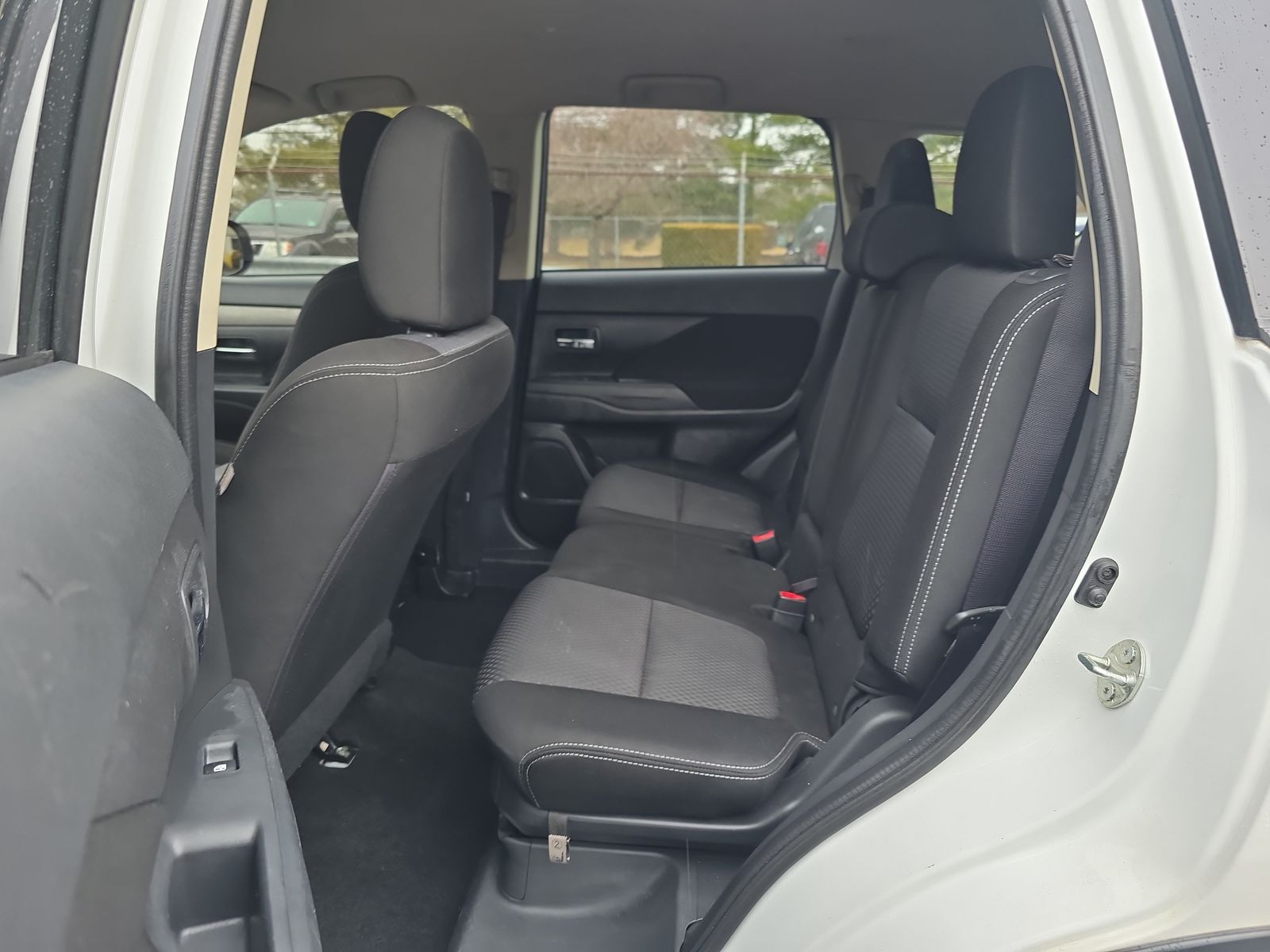 2018 Mitsubishi Outlander ES AWD