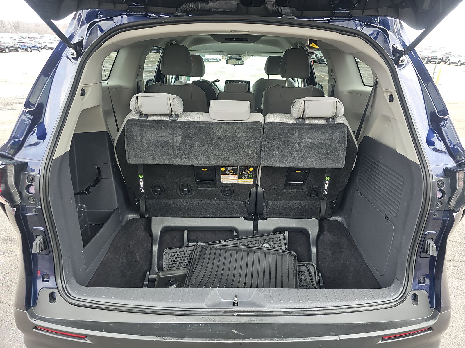 2022 Toyota Sienna LE AWD