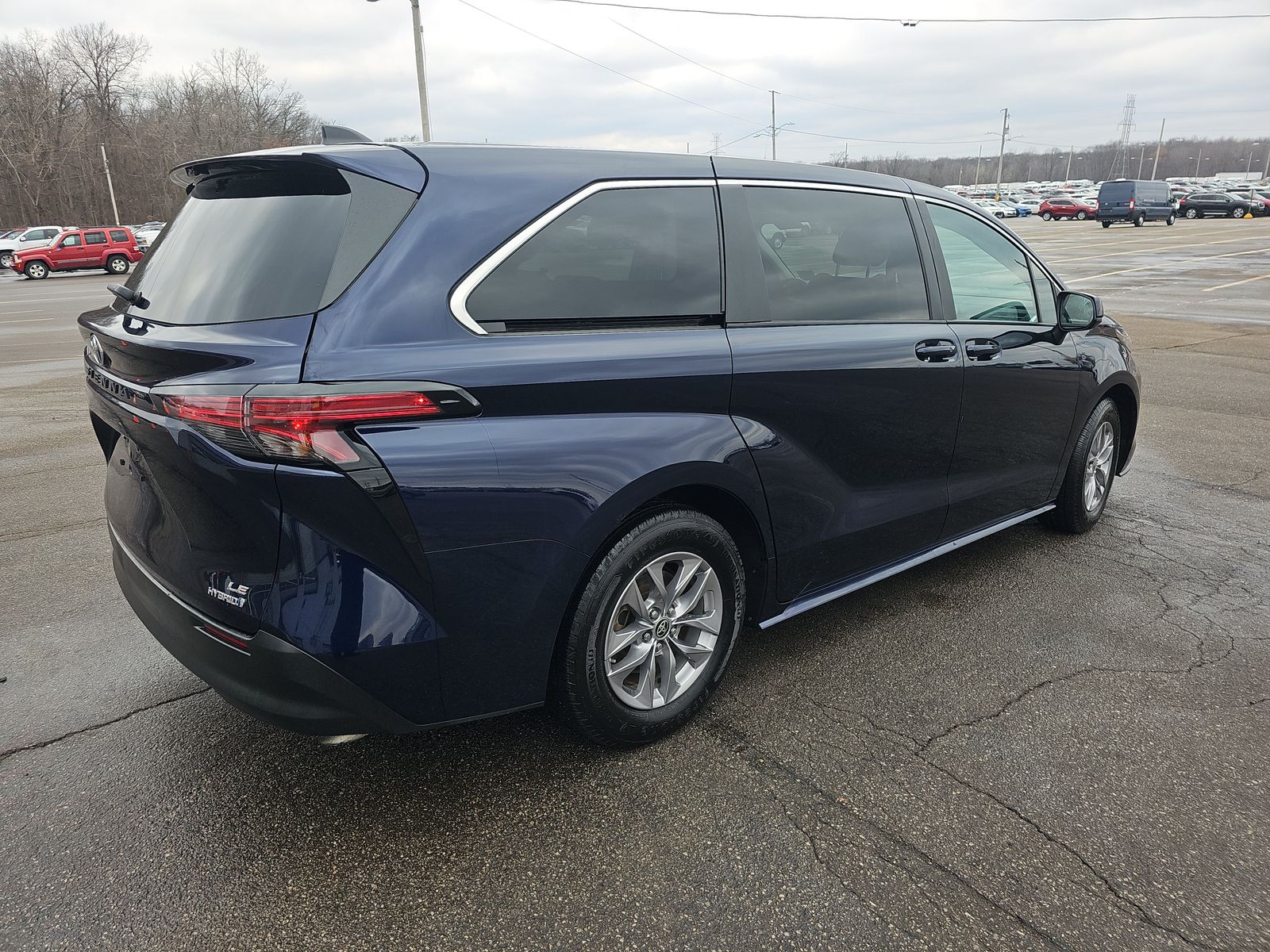 2022 Toyota Sienna LE AWD