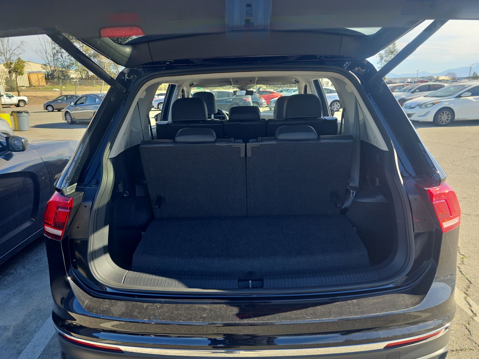 2024 Volkswagen Tiguan 2.0T Wolfsburg Edition FWD