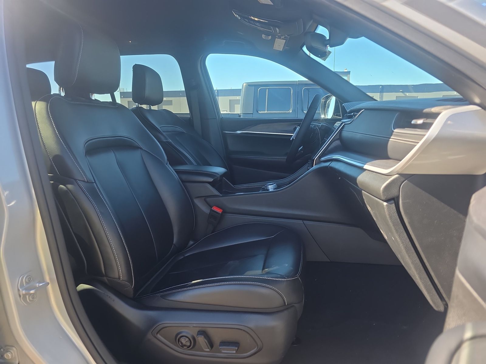 2024 Jeep Grand Cherokee Limited AWD