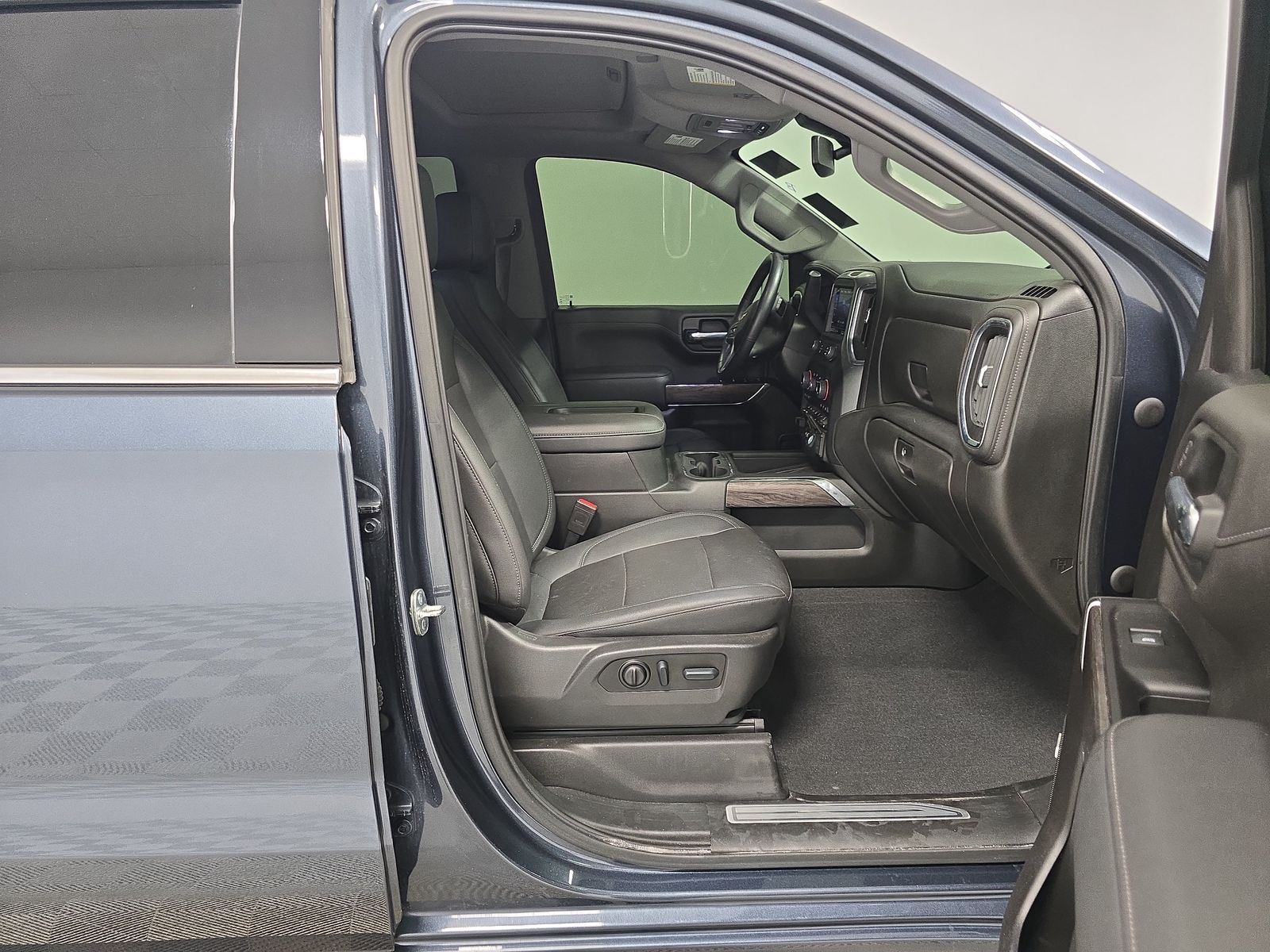 2022 Chevrolet Silverado 1500 LTZ AWD