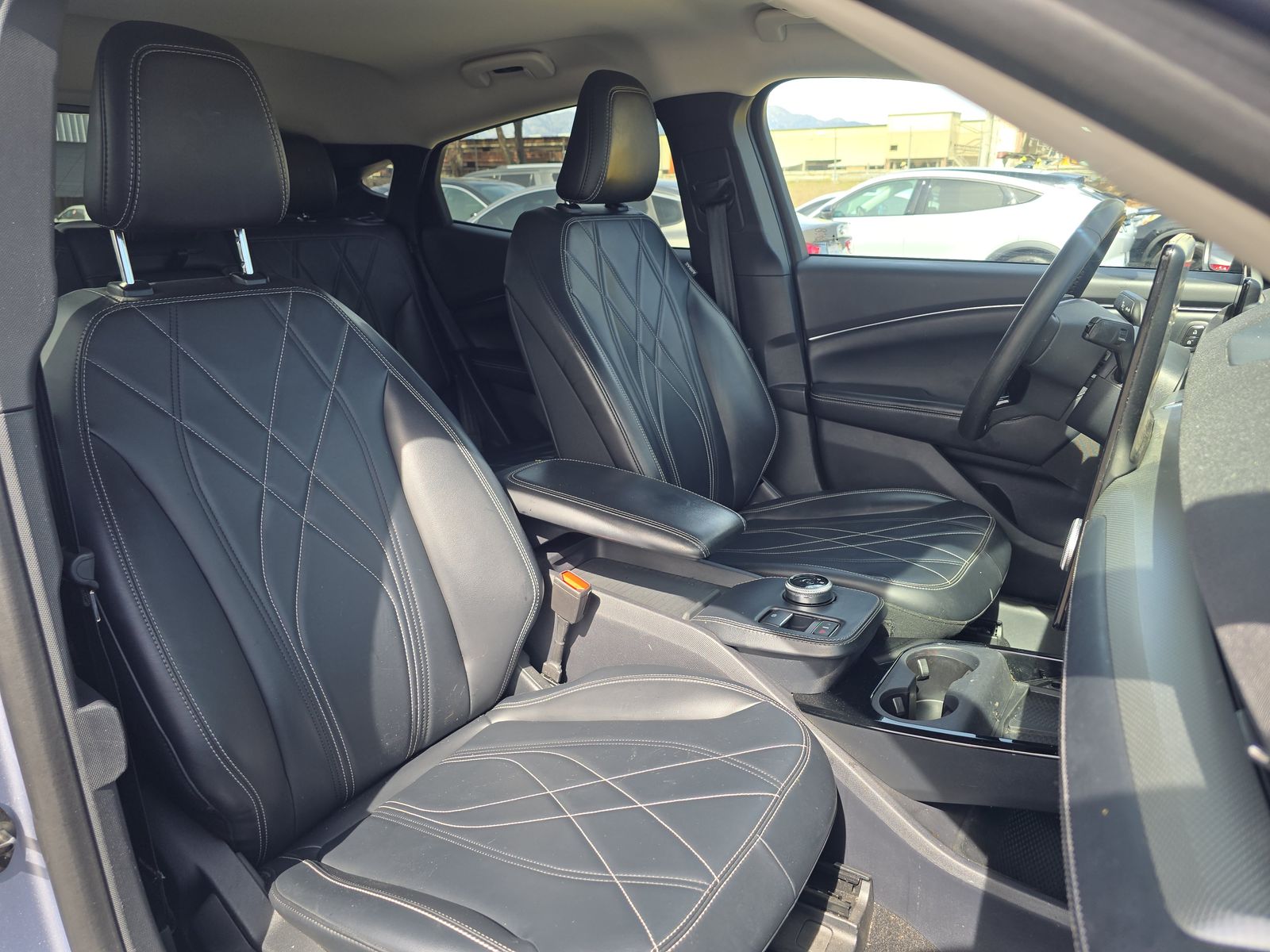 2022 Ford Mustang Mach-E Select RWD