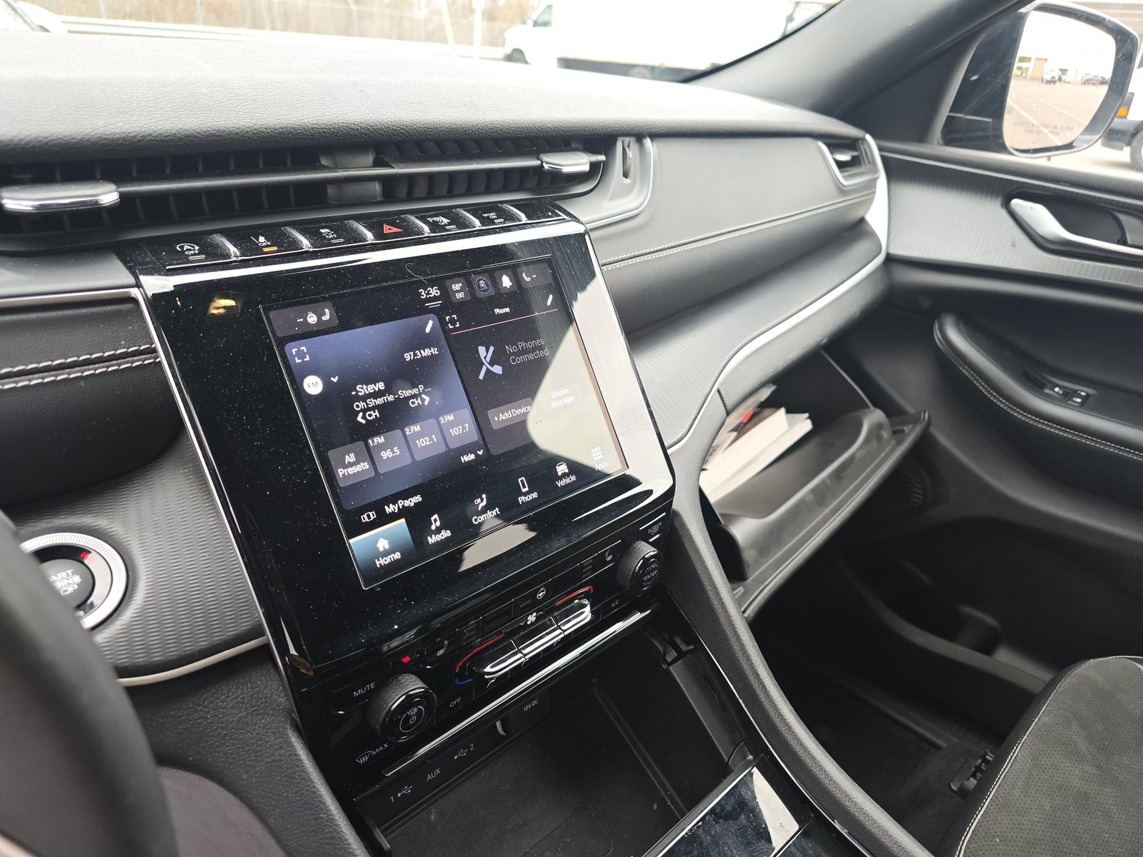 2023 Jeep Grand Cherokee Altitude RWD