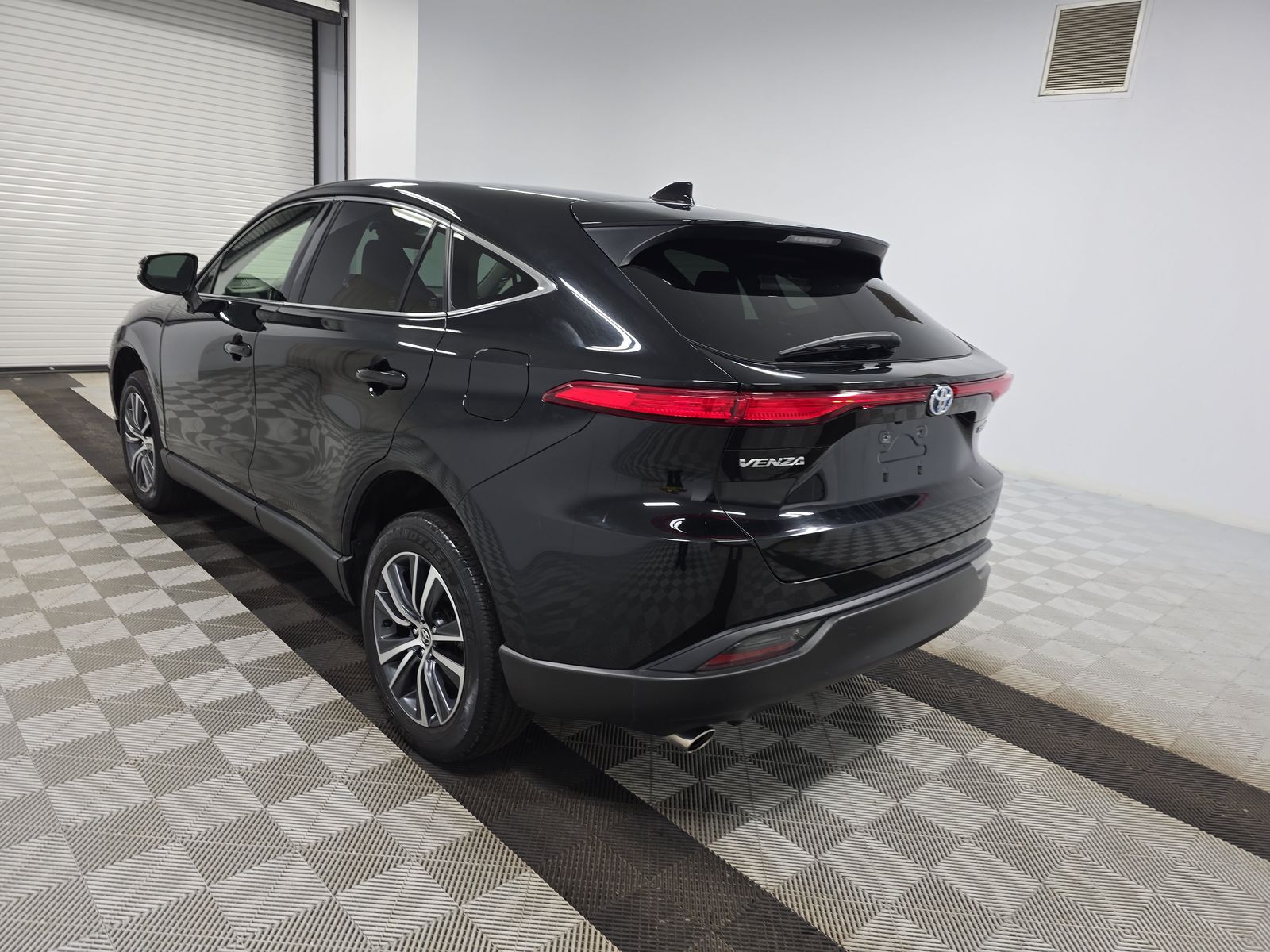 2022 Toyota Venza LE AWD