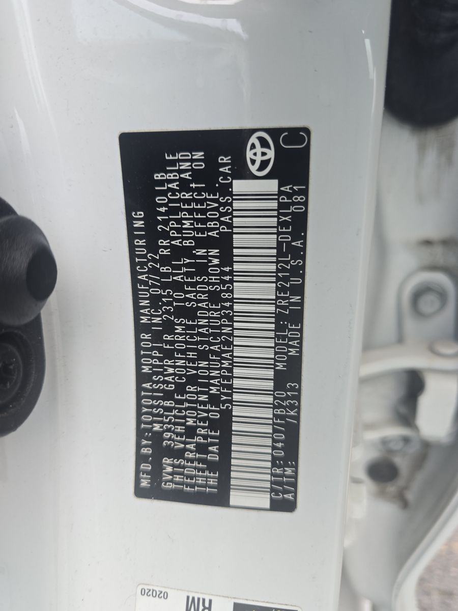 2022 Toyota Corolla LE FWD
