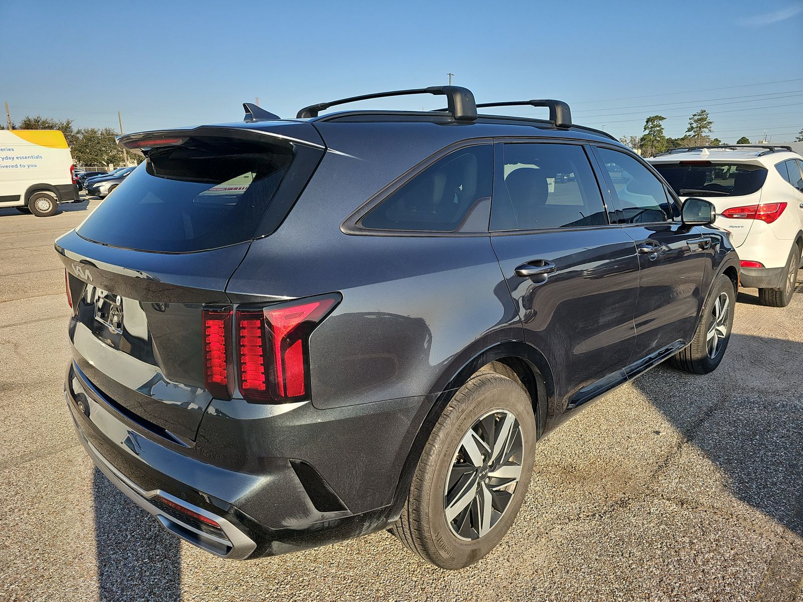 2023 Kia Sorento S FWD