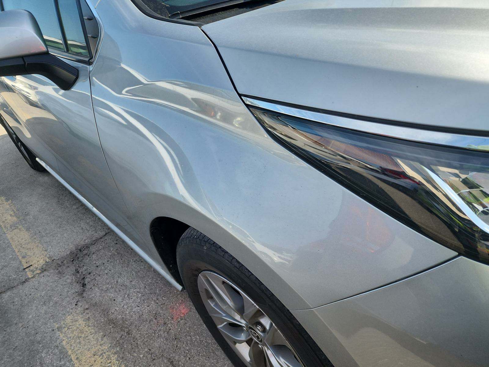 2022 Toyota Sienna XLE FWD