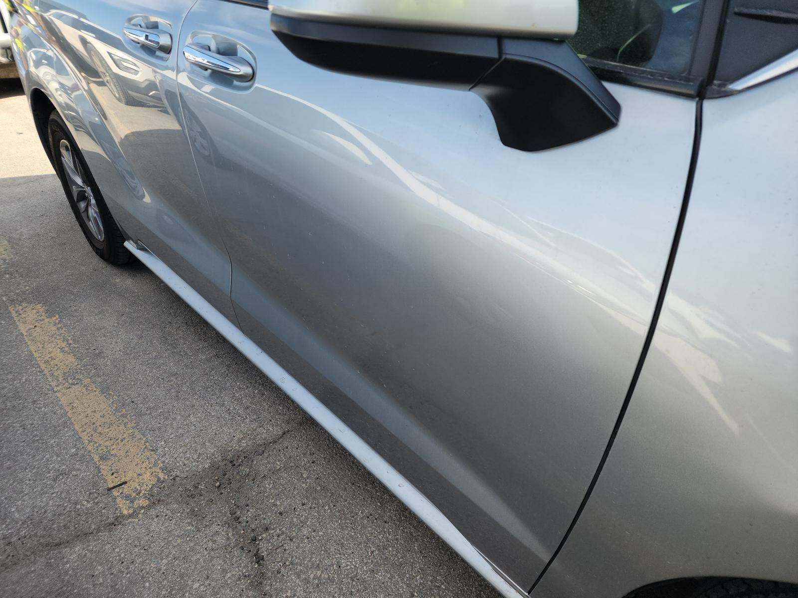 2022 Toyota Sienna XLE FWD