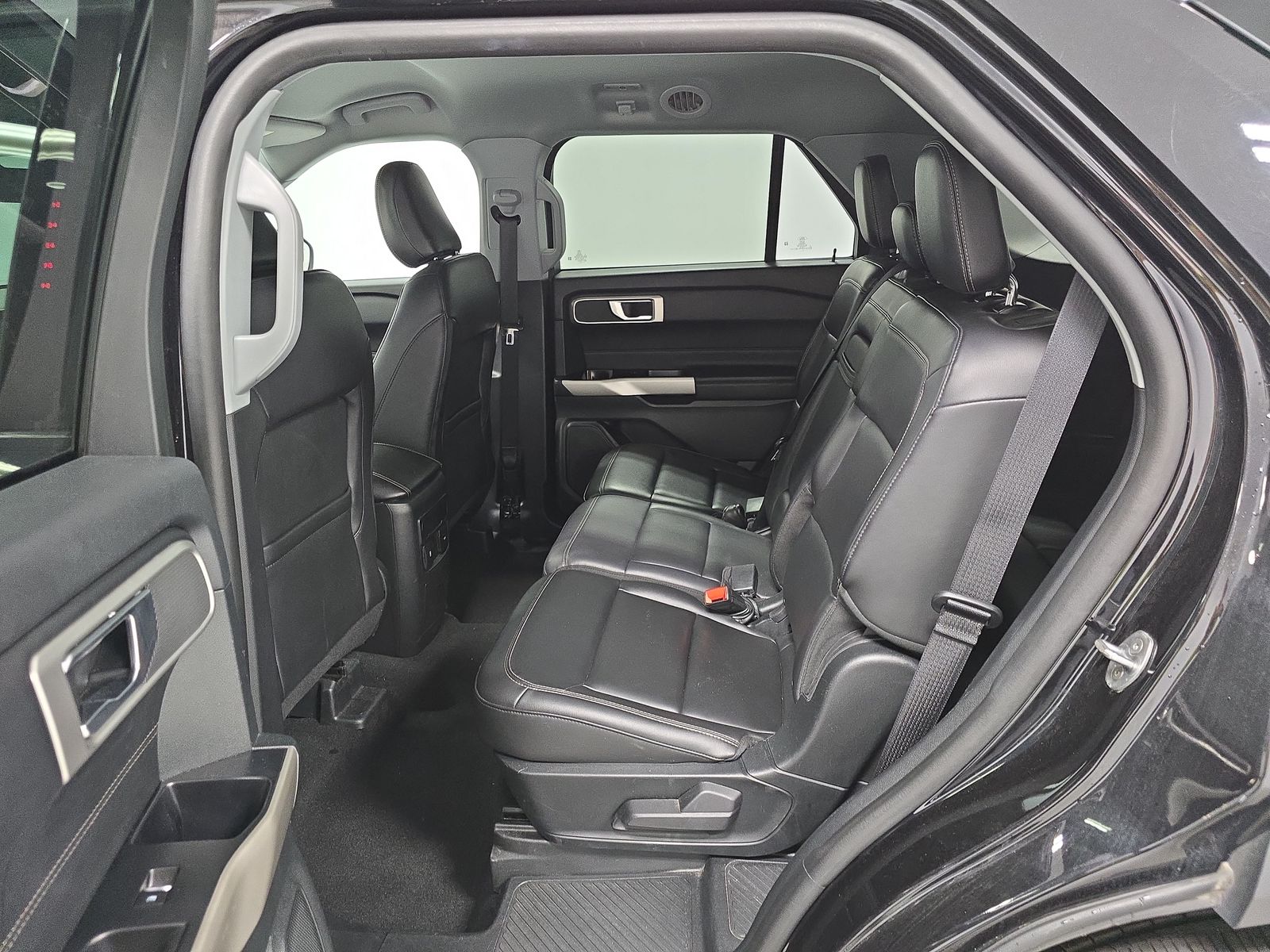 2023 Ford Explorer XLT AWD