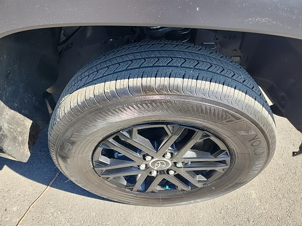 2024 Toyota Tundra SR5 AWD