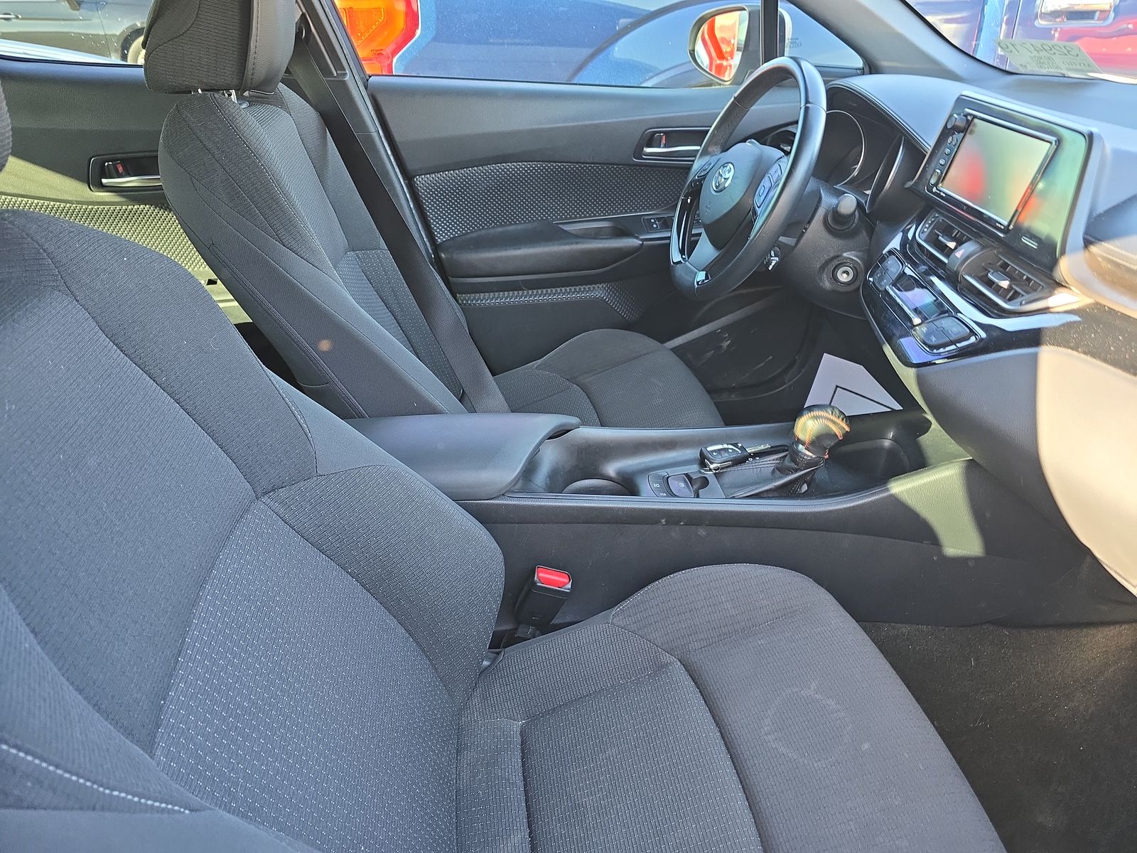 2018 Toyota C-HR XLE FWD