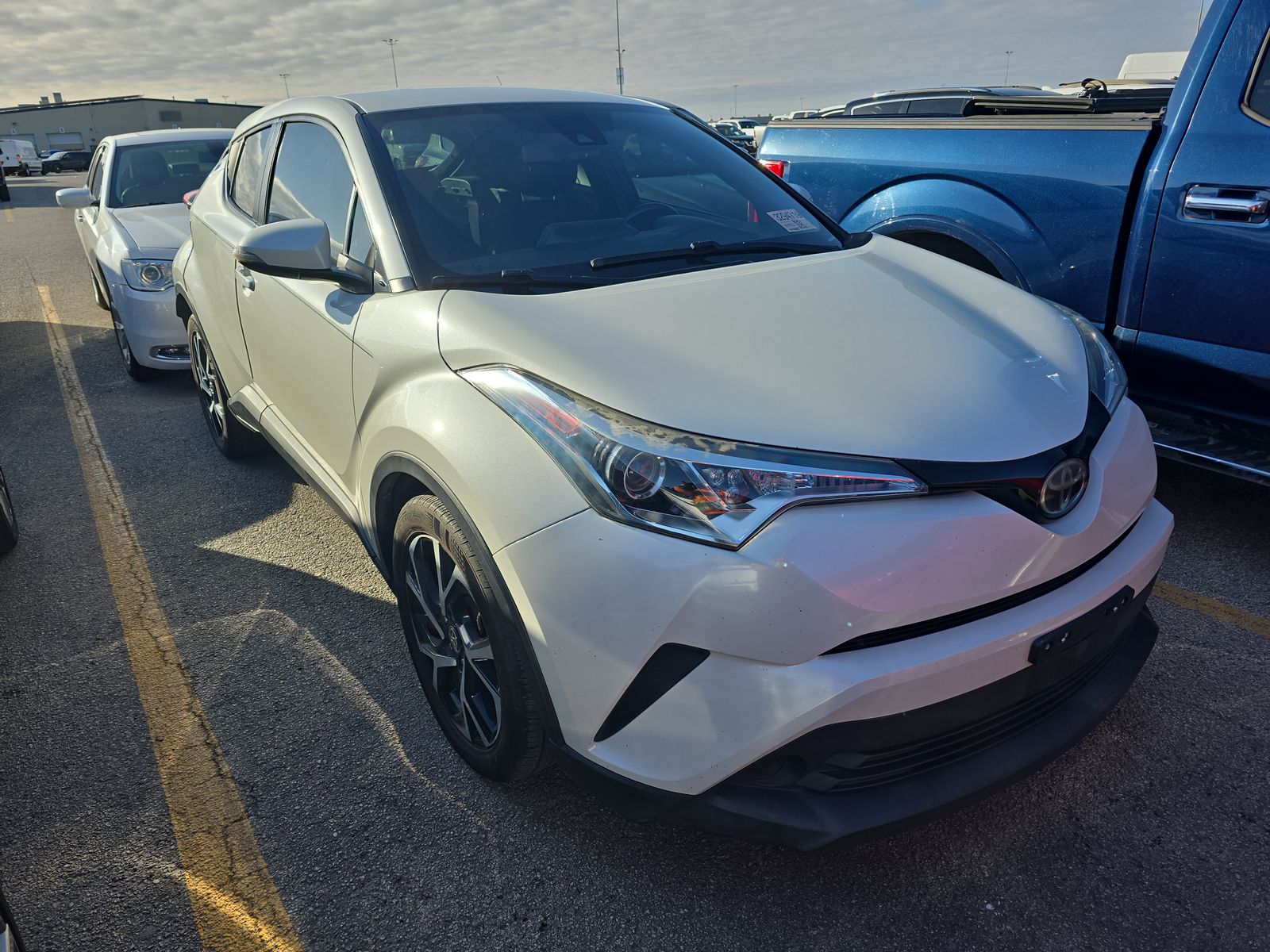 2018 Toyota C-HR XLE FWD