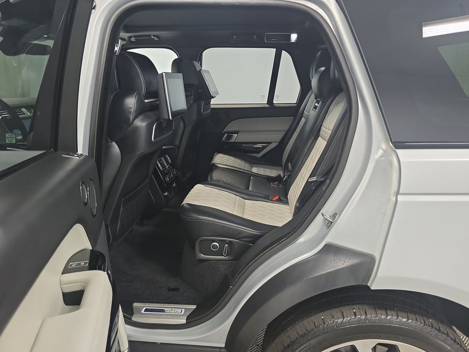 2017 Land Rover Range Rover SVAutobiography Dynamic AWD