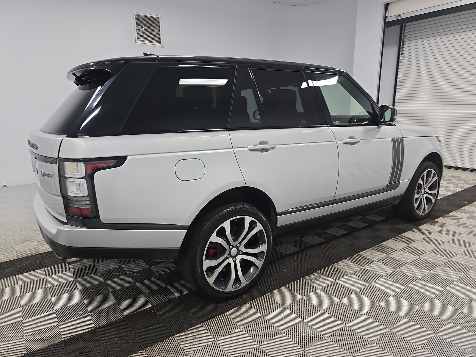 2017 Land Rover Range Rover SVAutobiography Dynamic AWD