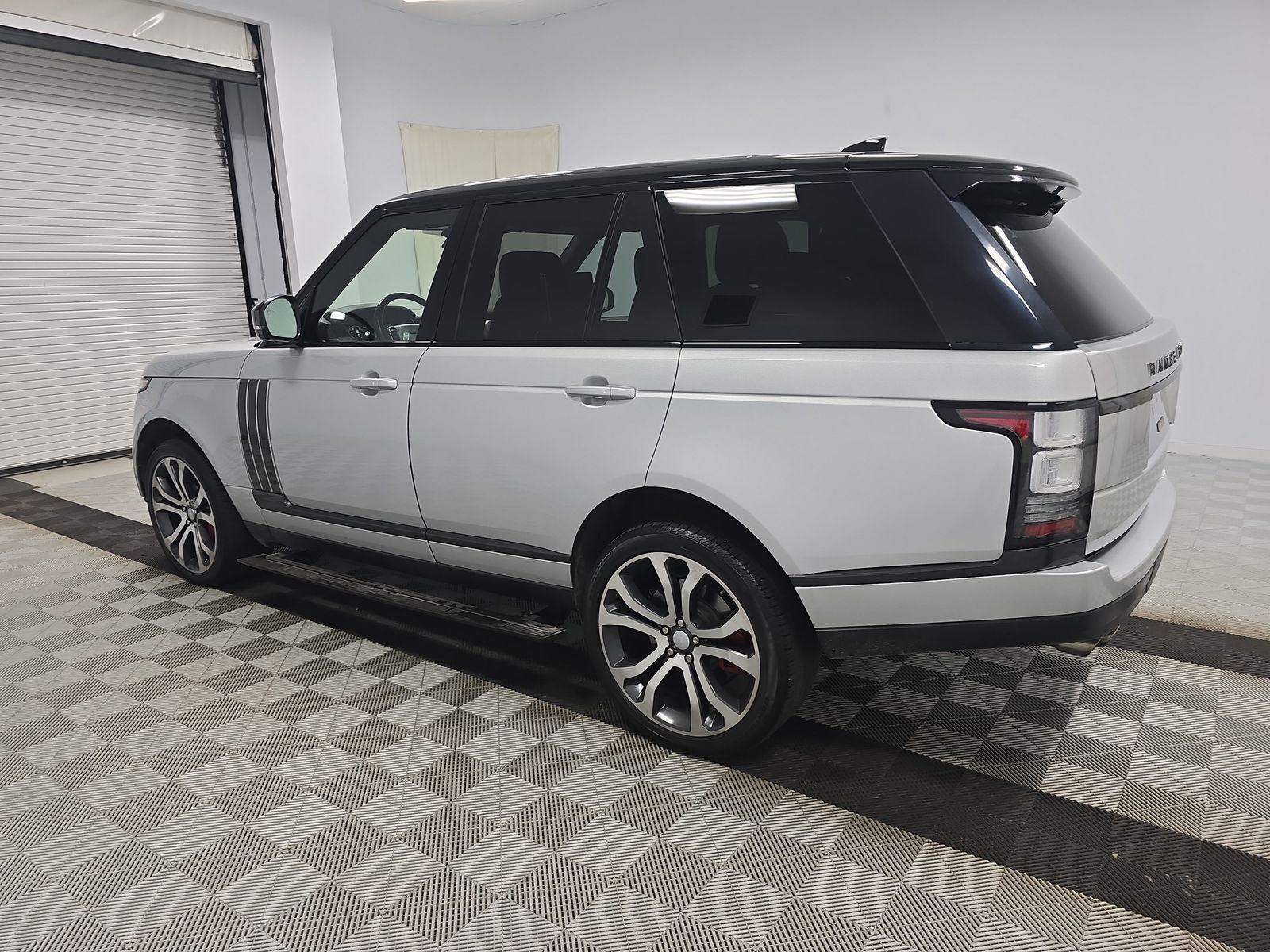 2017 Land Rover Range Rover SVAutobiography Dynamic AWD