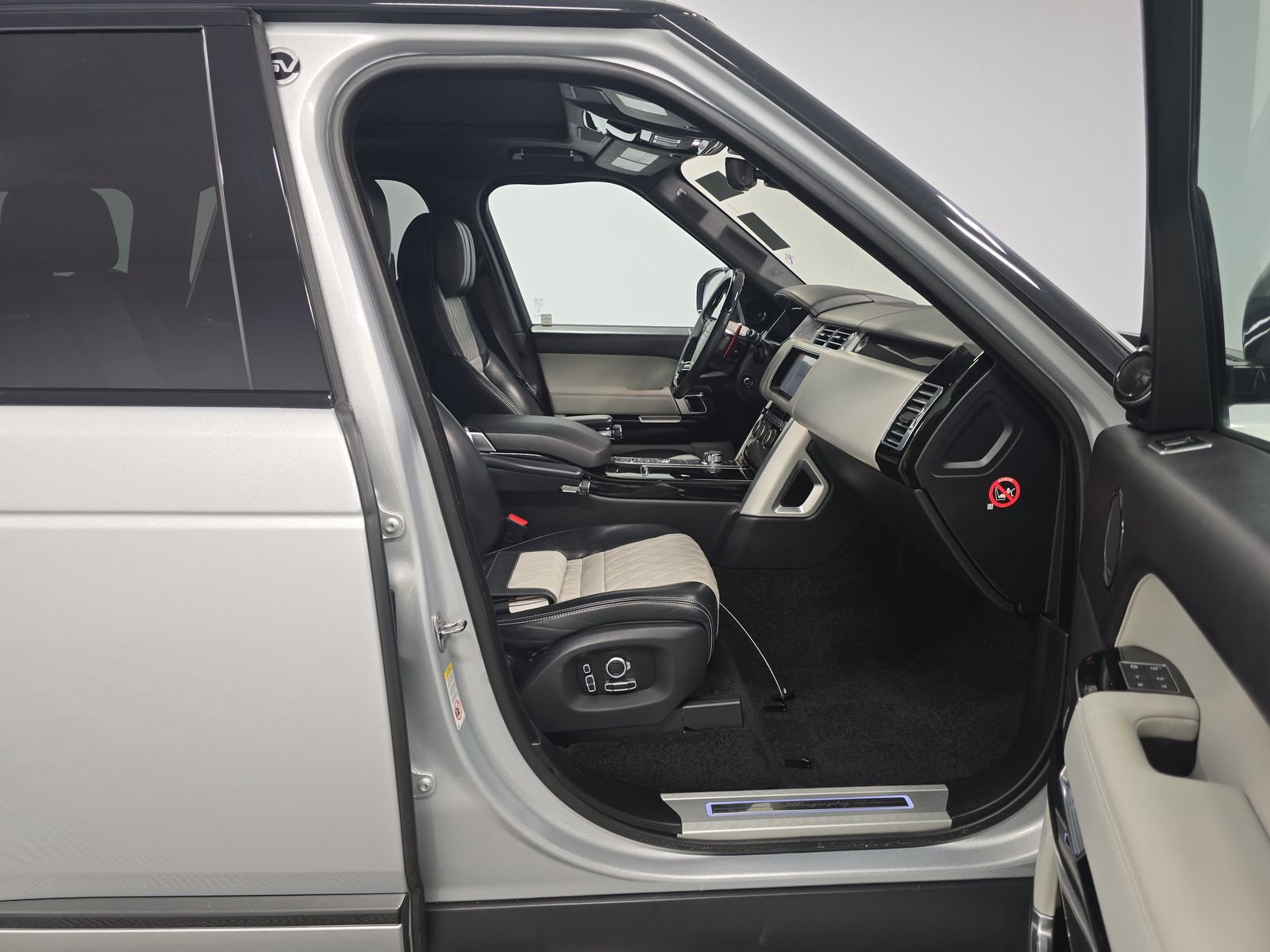 2017 Land Rover Range Rover SVAutobiography Dynamic AWD