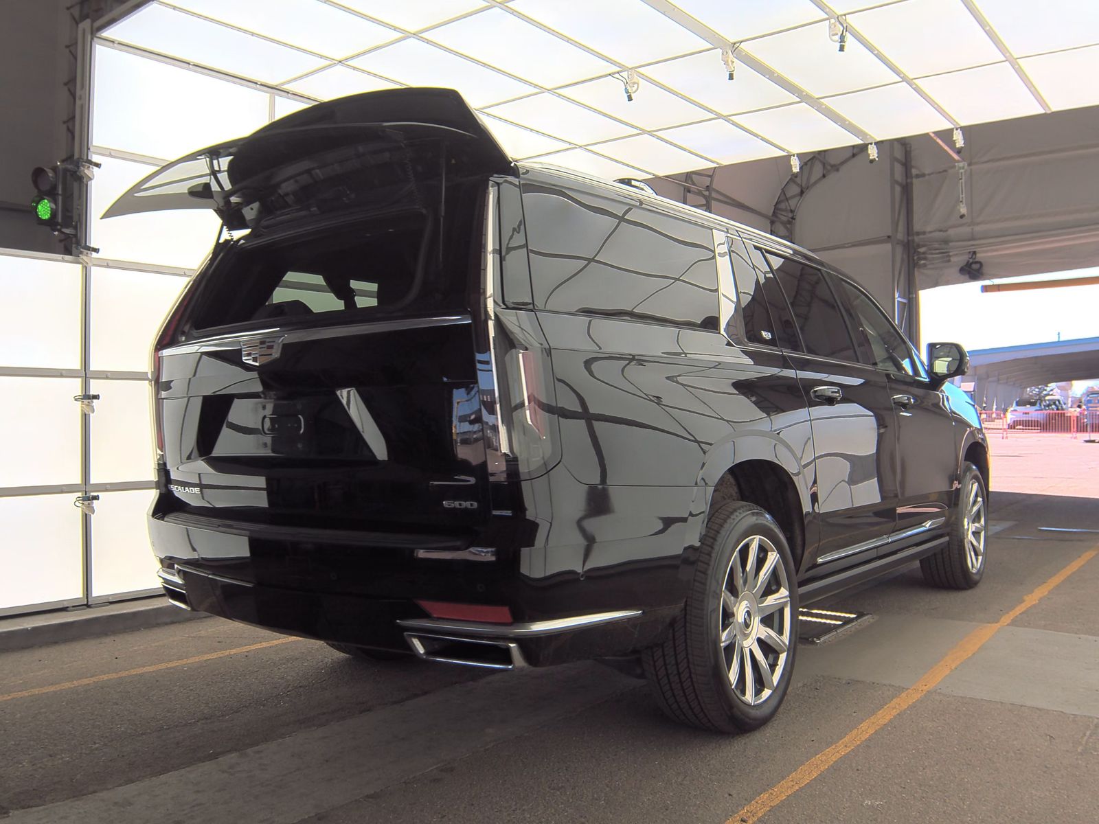 2024 Cadillac Escalade ESV Premium Luxury Platinum AWD