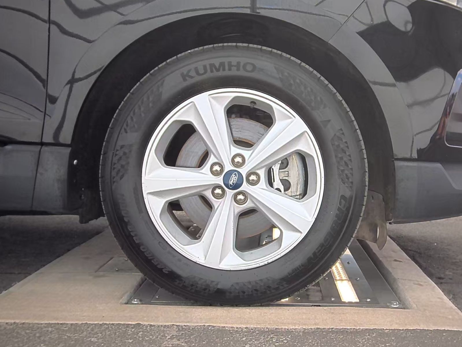2020 Ford Edge SE AWD
