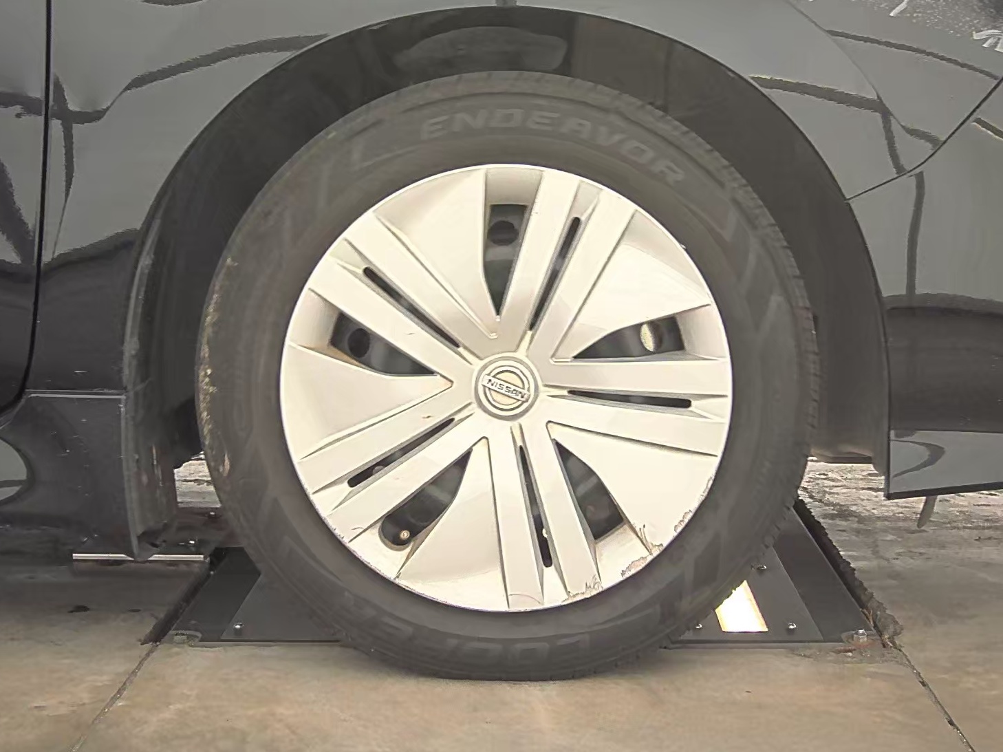 2019 Nissan LEAF S FWD