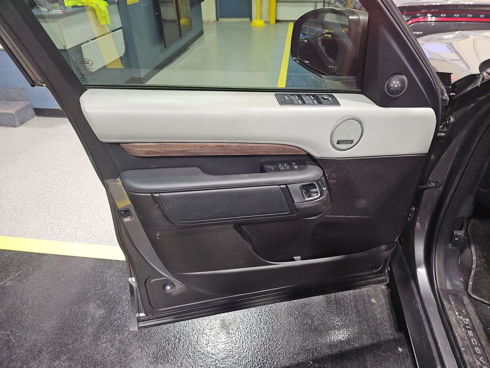 2019 Land Rover Discovery HSE Luxury AWD