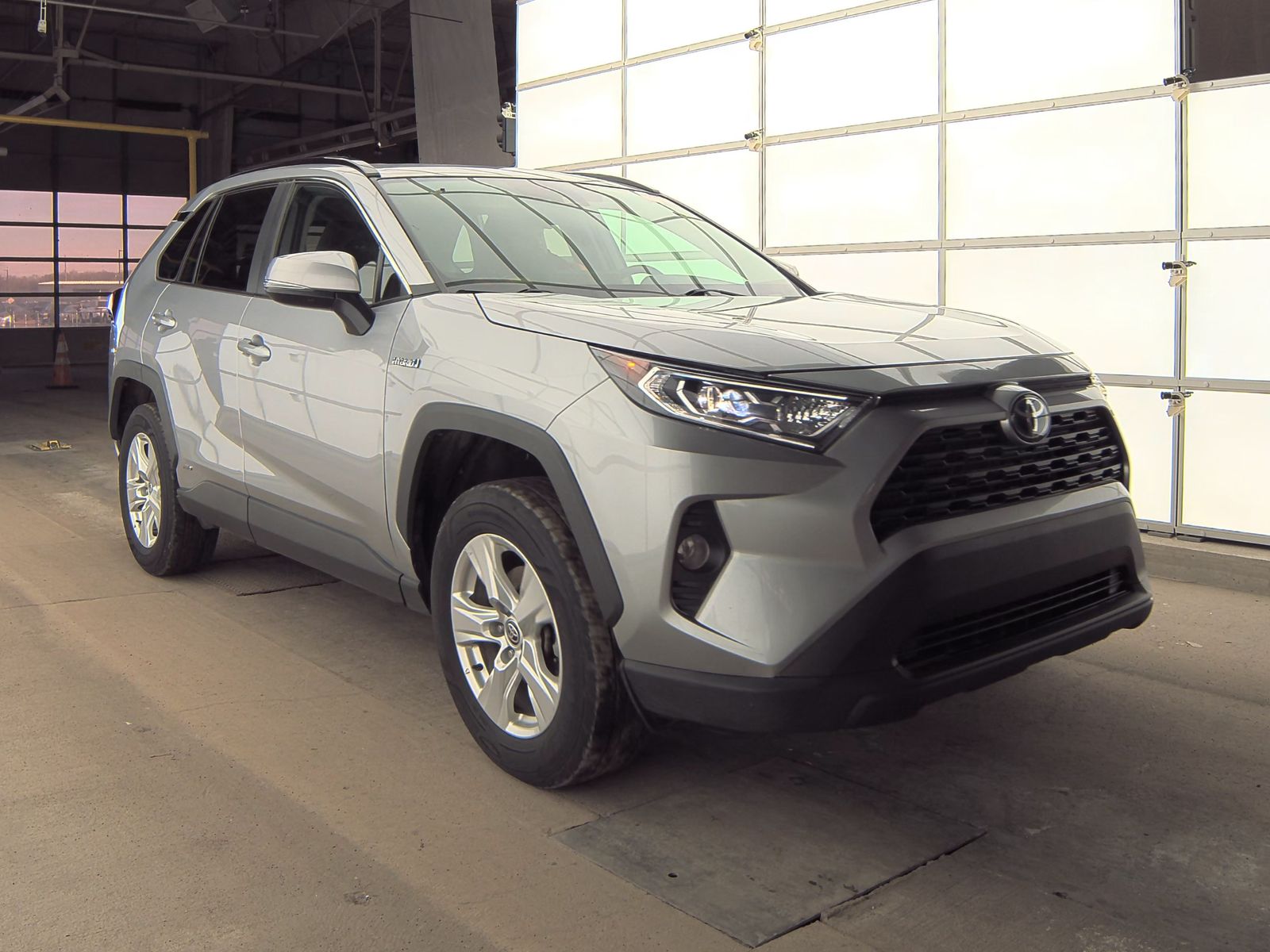 2021 Toyota RAV4 Hybrid XLE AWD