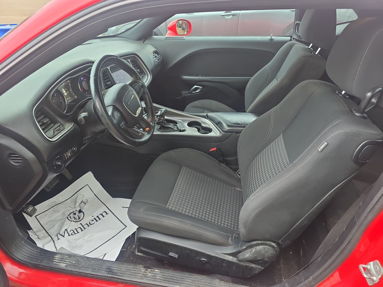 2019 Dodge Challenger SXT RWD