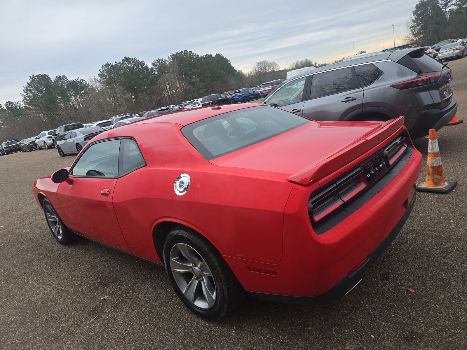 2019 Dodge Challenger SXT RWD