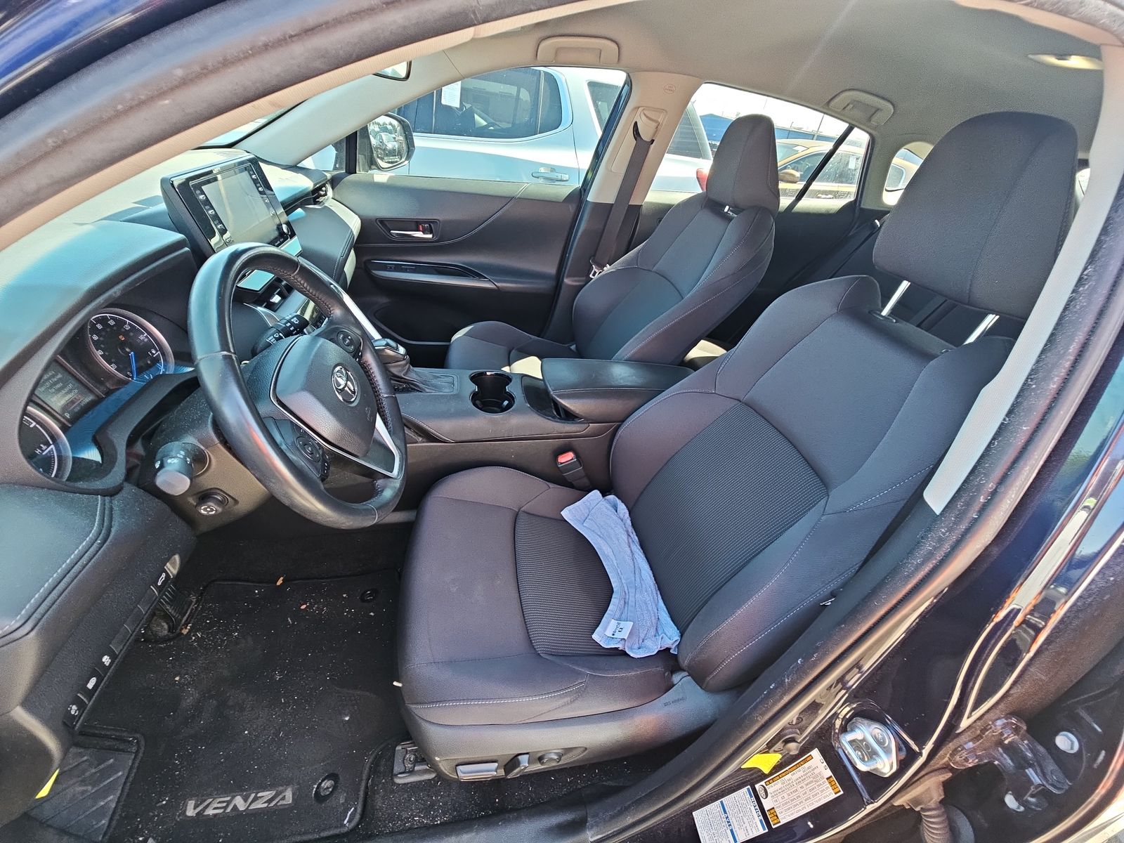 2022 Toyota Venza LE AWD