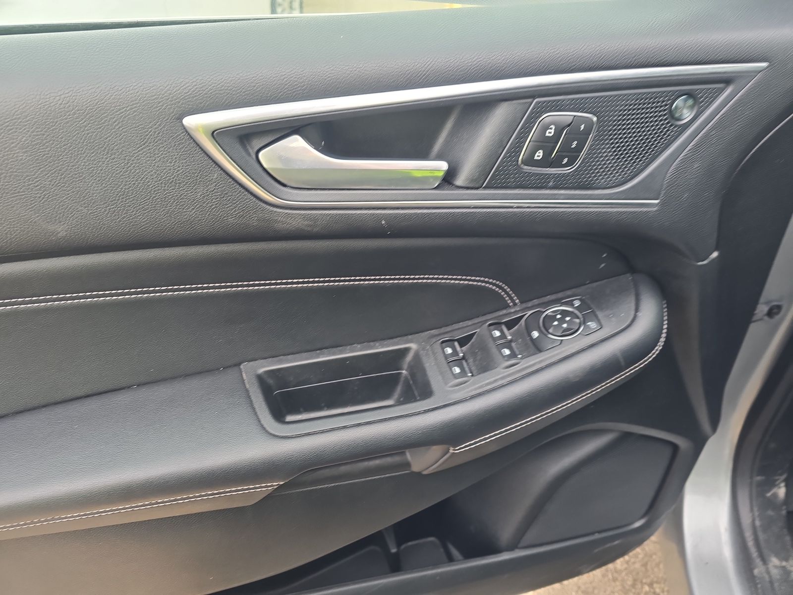 2022 Ford Edge Titanium AWD