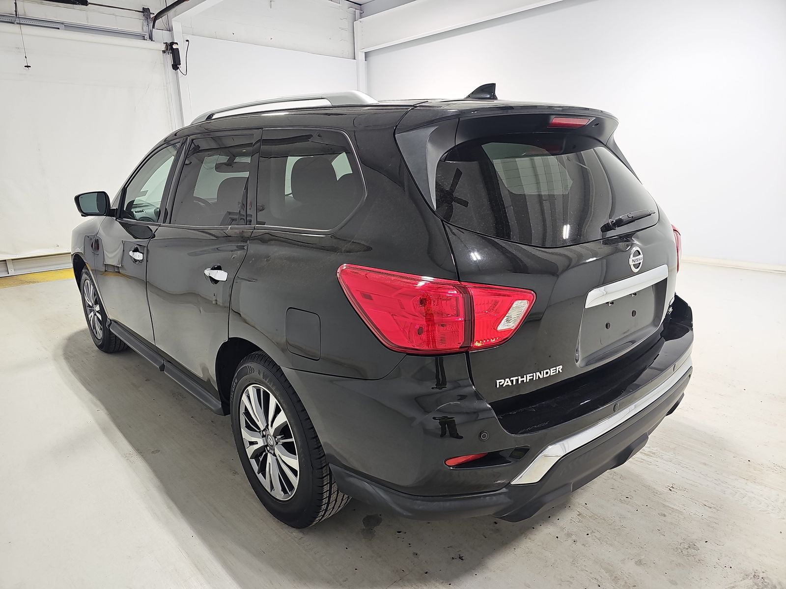 2019 Nissan Pathfinder SL AWD