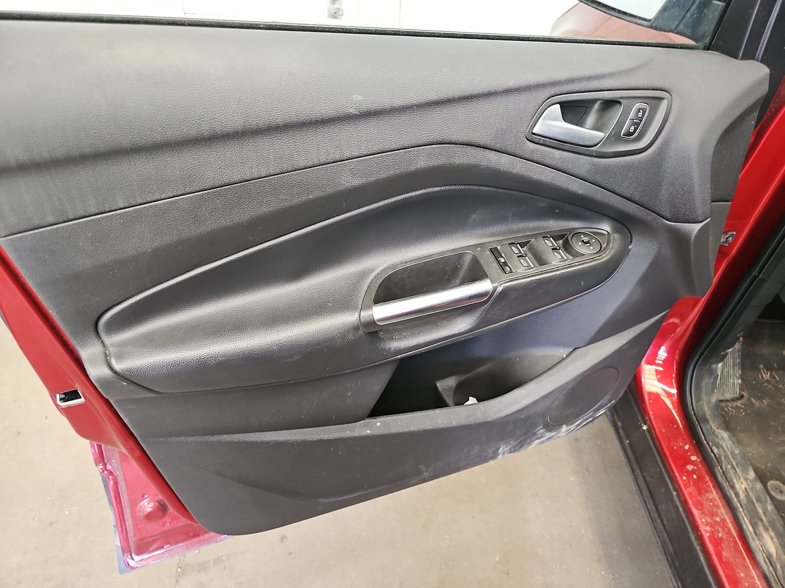 2019 Ford Escape SEL FWD