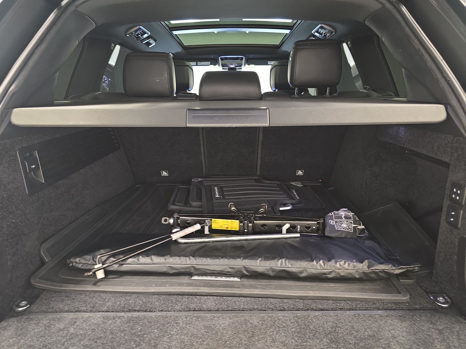 2021 Land Rover Range Rover Westminster AWD