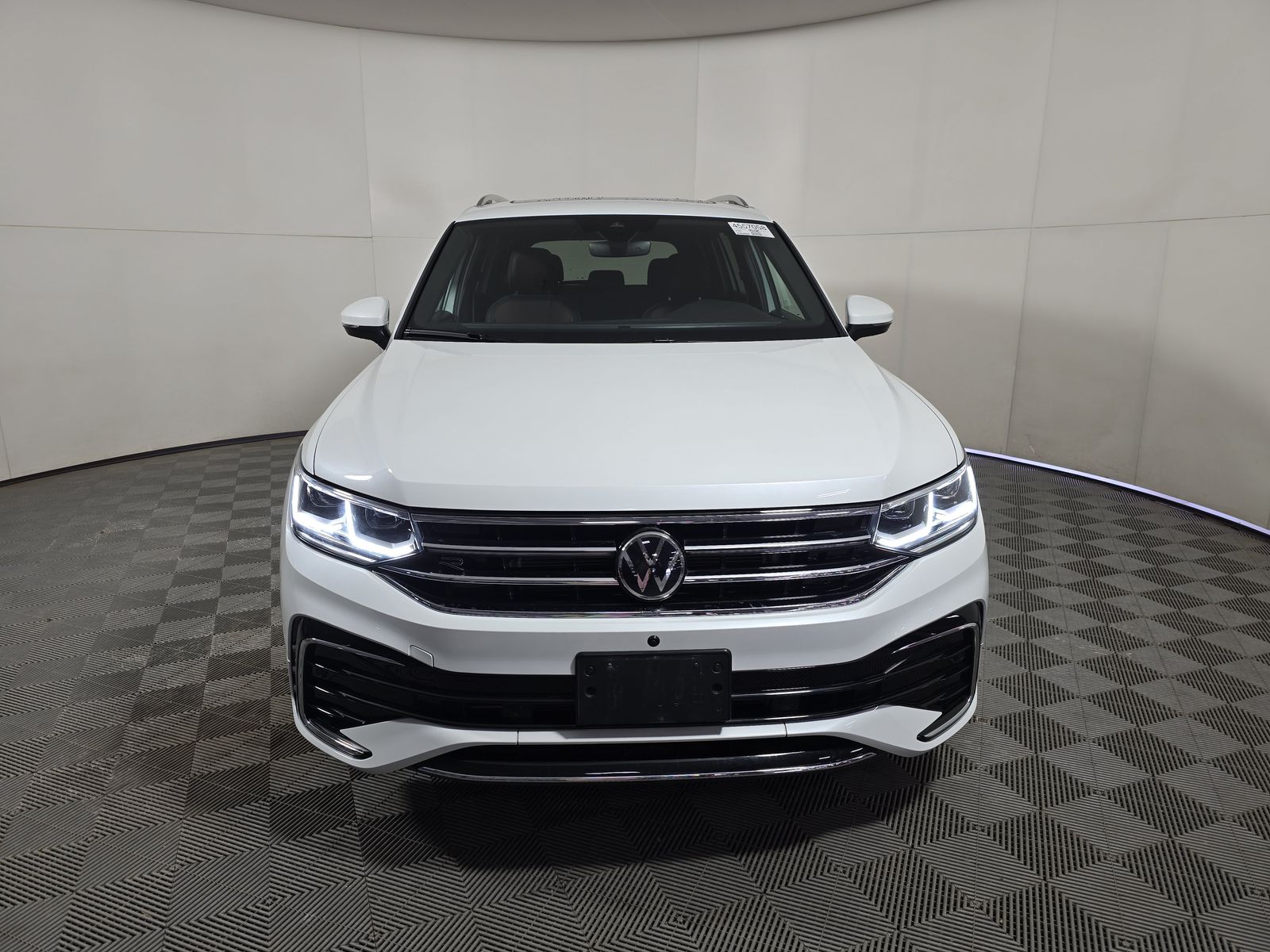 2024 Volkswagen Tiguan 2.0T SEL R-Line AWD