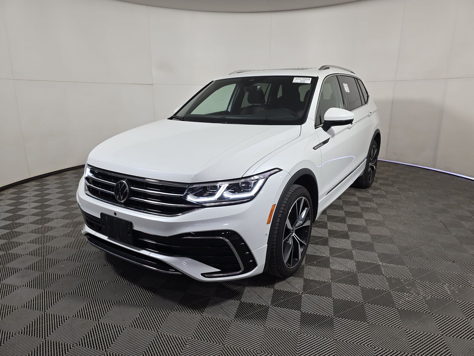 2024 Volkswagen Tiguan 2.0T SEL R-Line AWD