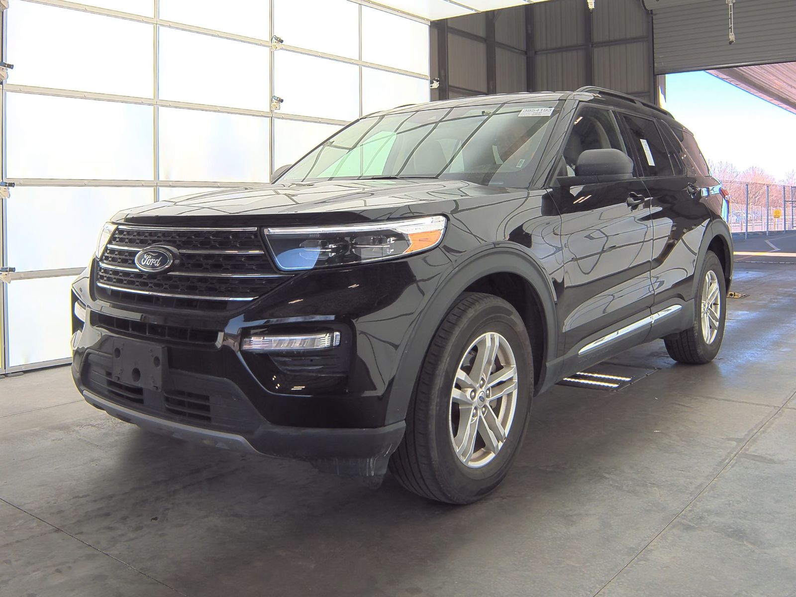 2023 Ford Explorer XLT AWD