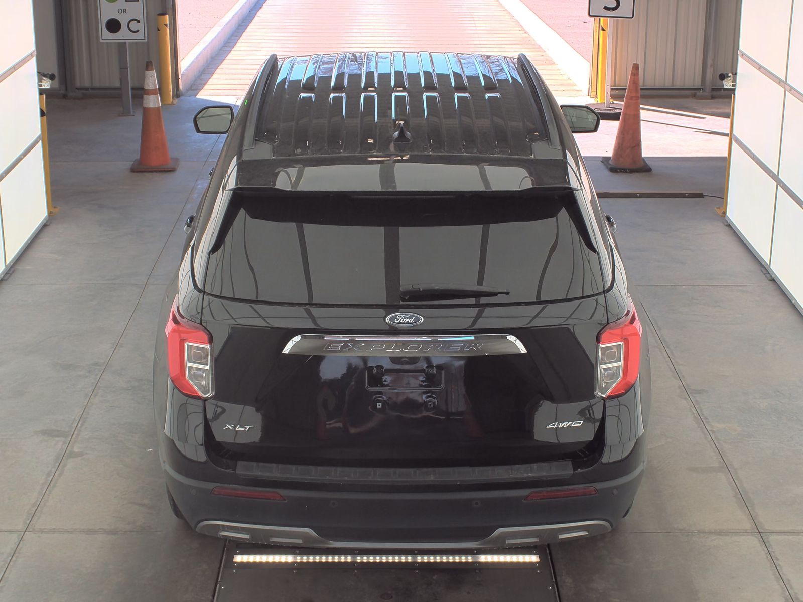 2023 Ford Explorer XLT AWD