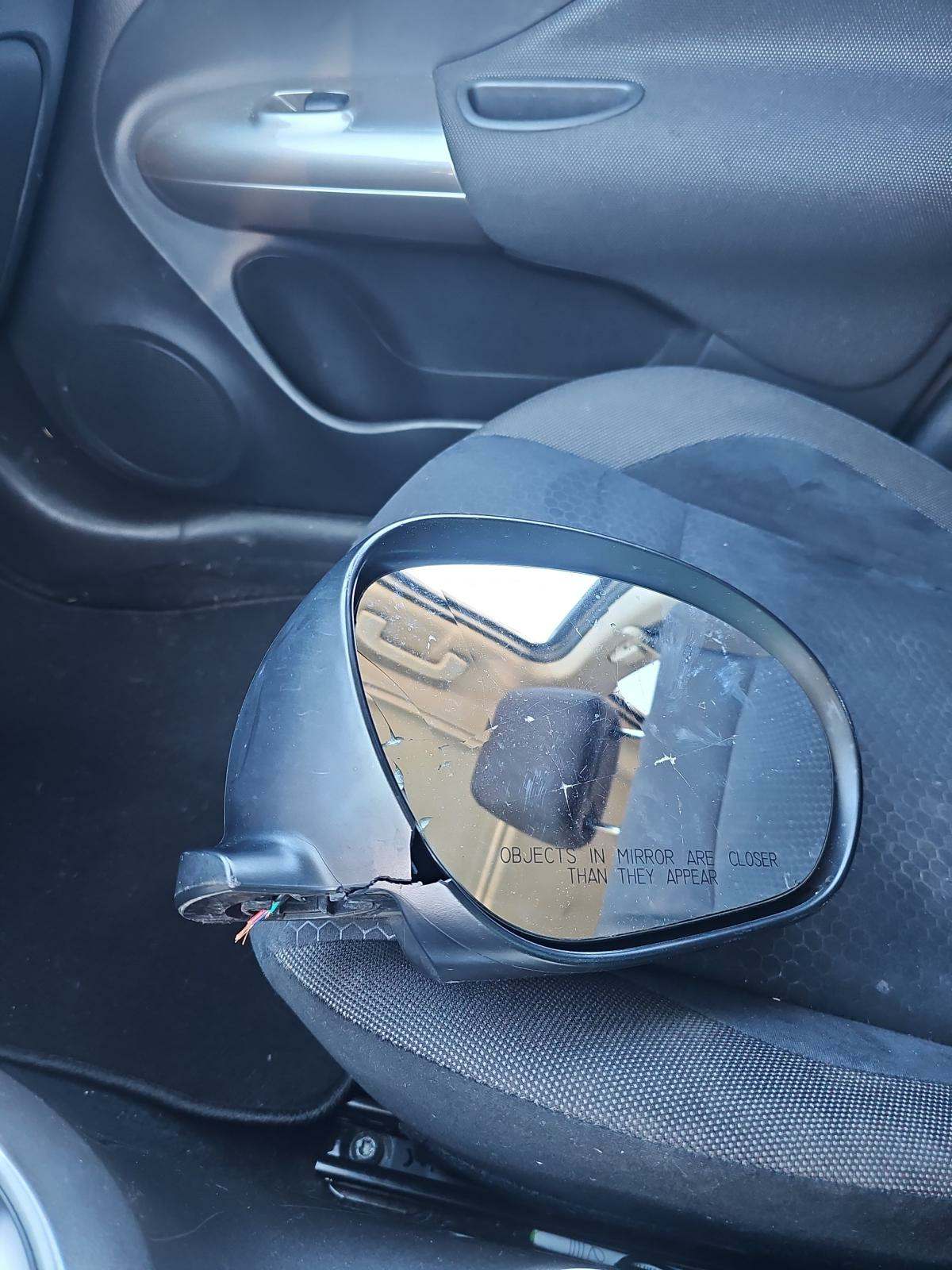 2012 Nissan JUKE SV FWD