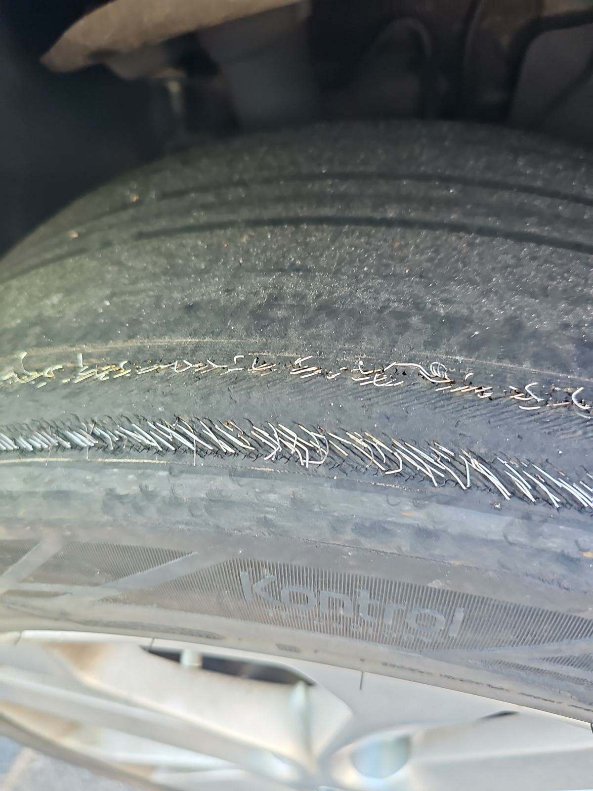 2012 Nissan JUKE SV FWD