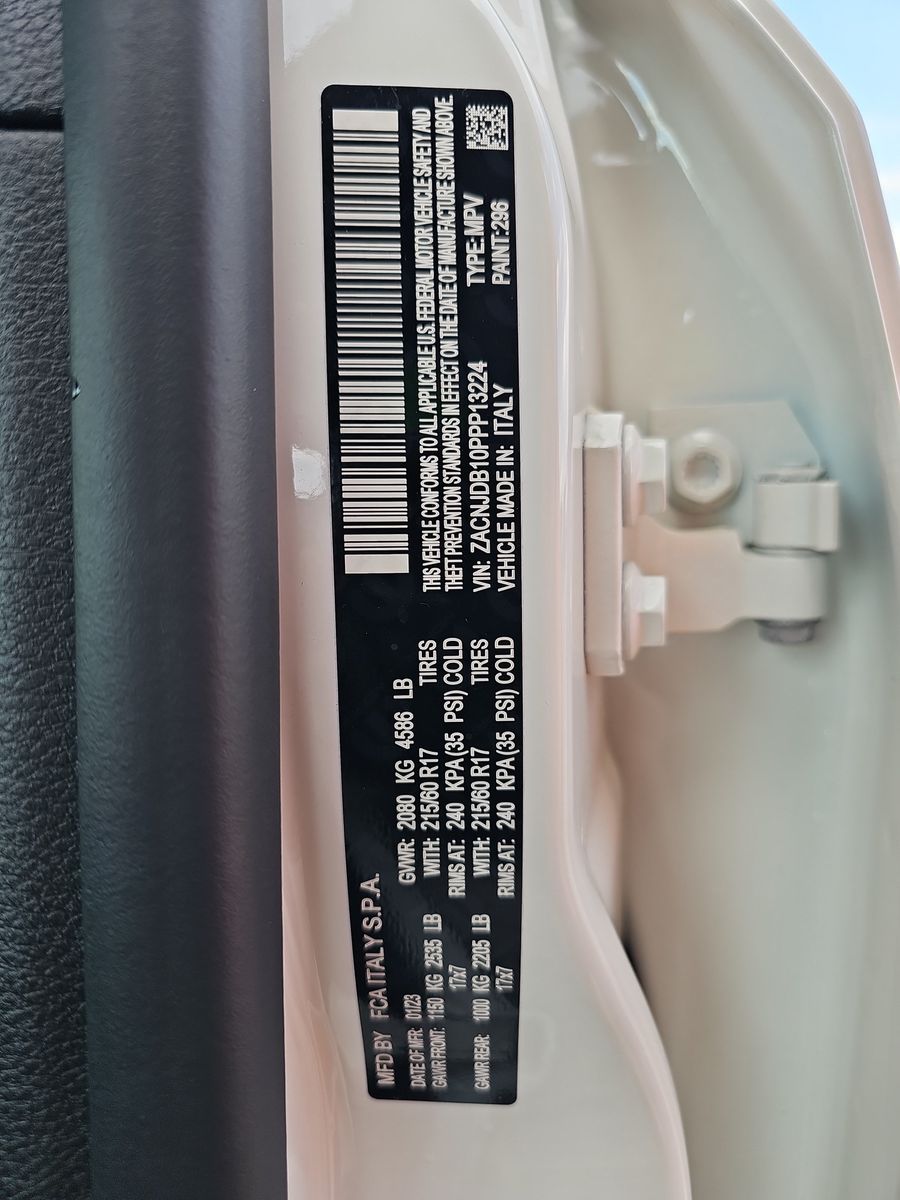 2023 Jeep Renegade Latitude AWD