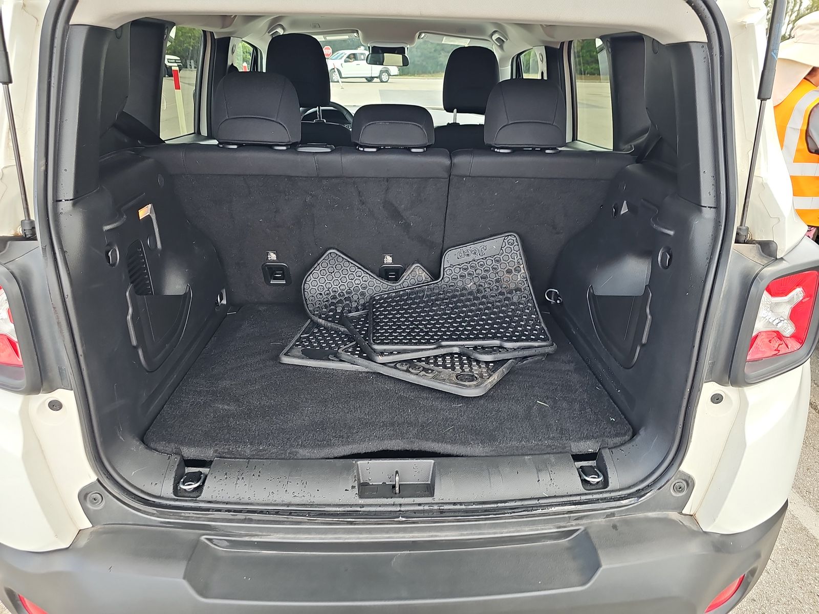 2023 Jeep Renegade Latitude AWD