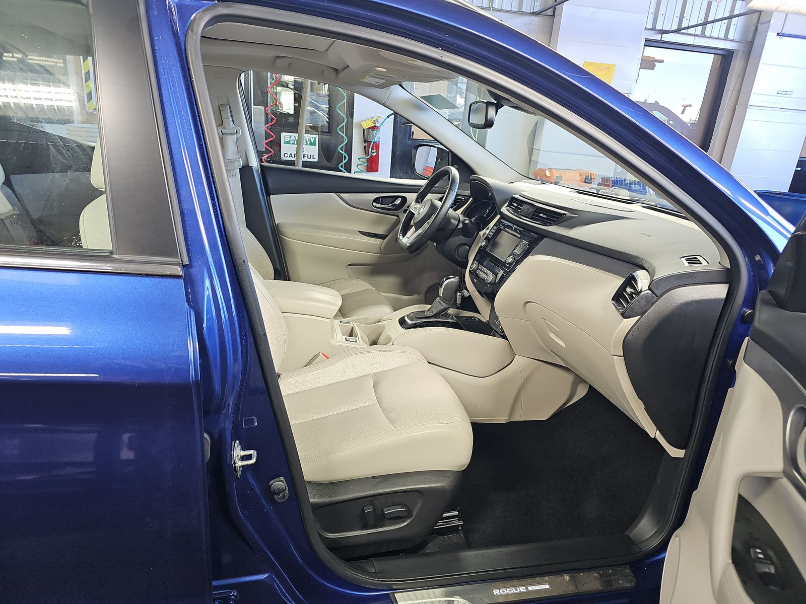 2020 Nissan Rogue Sport SL FWD