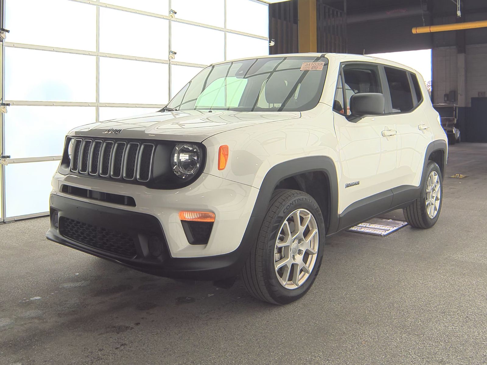 2023 Jeep Renegade Latitude AWD