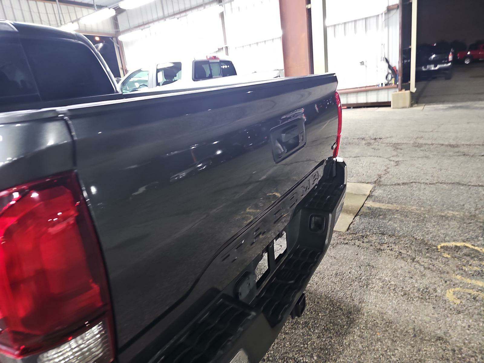 2020 Toyota Tacoma SR5 RWD