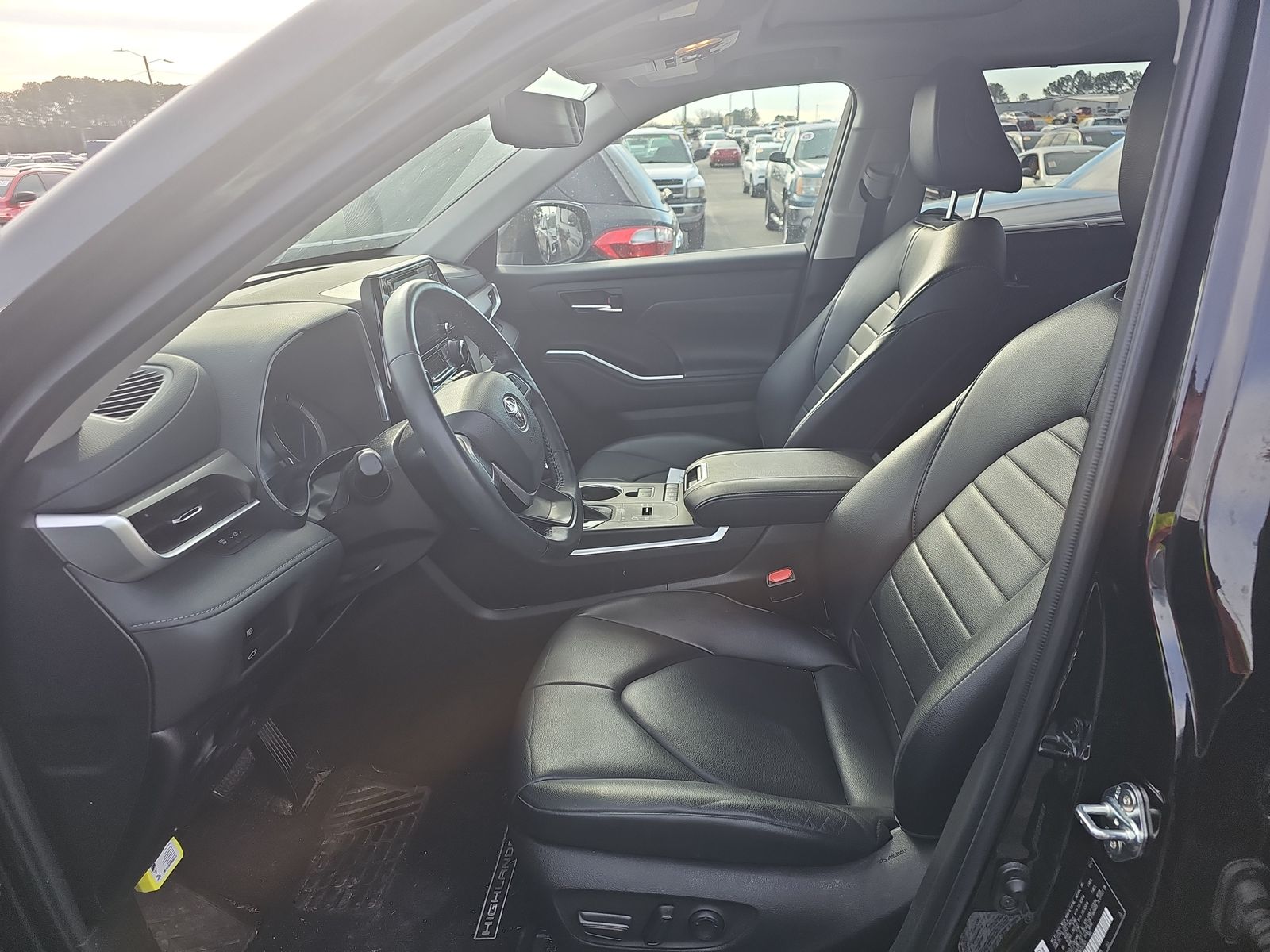 2022 Toyota Highlander Hybrid XLE AWD